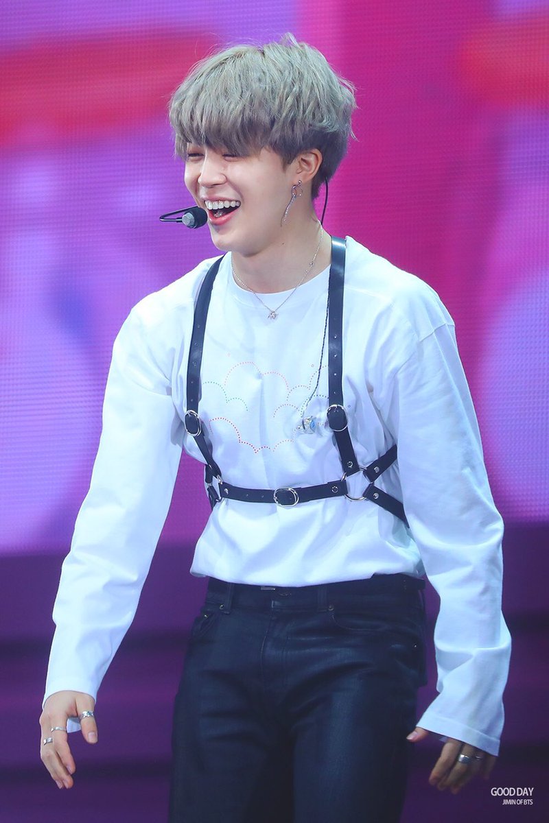 JiminPortugal's tweet photo. 💌 [HQ] BTS 4th Muster 'Happy Ever After' Dia 2 💌

Cr: nas fotos
#JIMIN #지민 #방탄소년단 #BTS #BTS4THMUSTER_DAY2 https://t.co/QAbVaZXkc4
