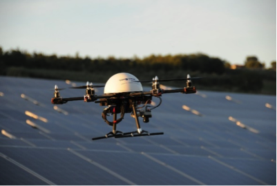 EU4Space's tweet photo. #EASYPV, a @EU_GNSS funded #H2020 project, is using remotely piloted aircraft systems (#RPAS) #drones to provide a more effective &amp; cost-efficient solution for #photovoltaic plants (#PV) maintenance https://t.co/jLo9Py3KKu @SolarPowerEU @SISTEMATICA_SPA #solarpower #solarenergy https://t.co/r2fplBnbTE