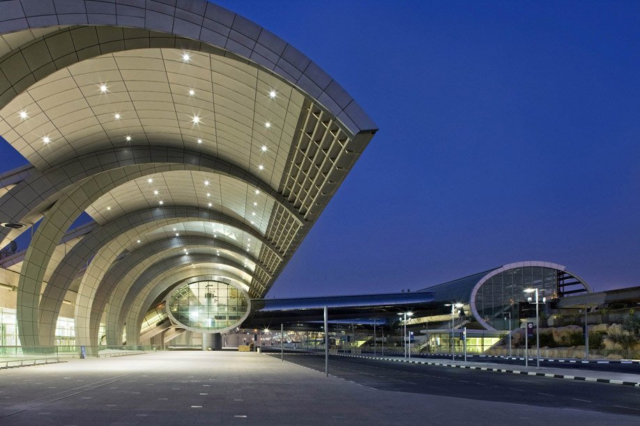 limoinuae's tweet photo. Now with our services, you can get inside a luxury limo as soon as you land. https://t.co/i80wRSyZS5 #LimoinUAE #AirportCab #Dubai https://t.co/1WLyP8ADow