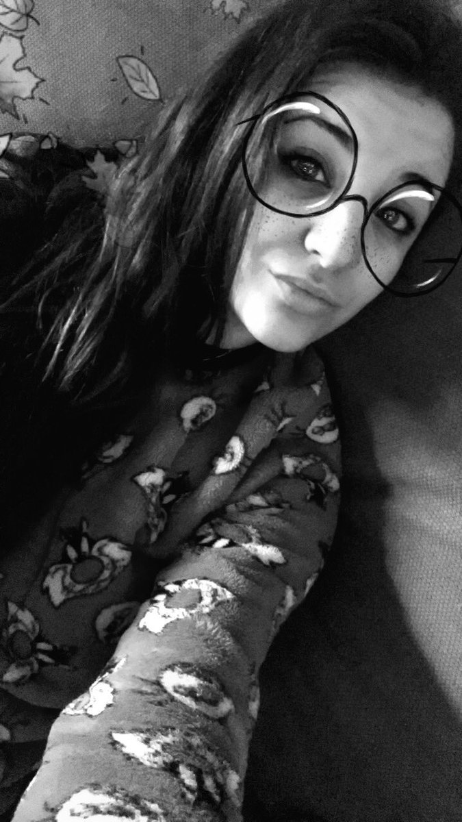 viirr14's tweet photo. Aunque sean casi las 3 de la tarde, quiero dormir. 🤷🏽‍♀️ #FelizMiercoles #cacahuetedormilona https://t.co/vYDjgU41gO