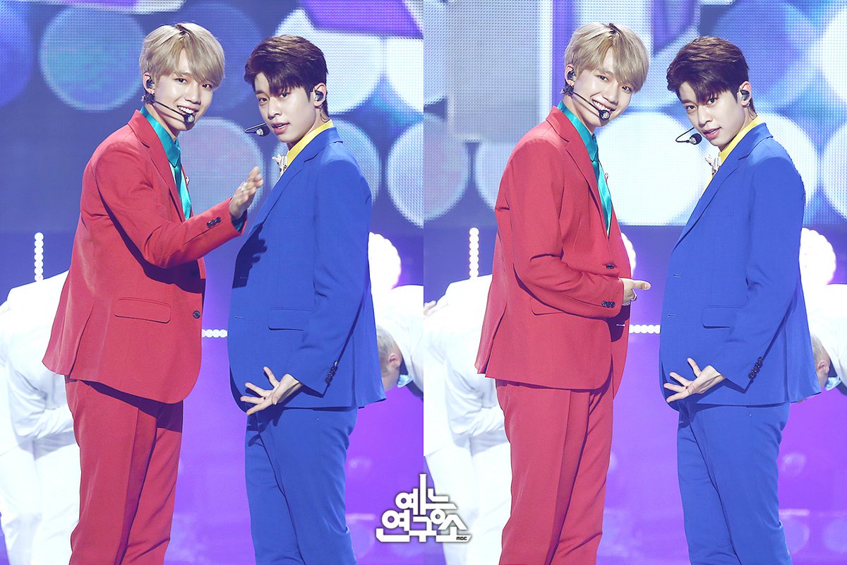 MBC_entertain's tweet photo. 니 어디 가는데?! 저 영동즈 현장 포토 보러가는데여,,💎
📷☞ https://t.co/8NVrZgrTBX
180113 #쇼음악중심 #음중 #MXM #브랜뉴보이즈 #다이아몬드걸 @bnmboysofficial https://t.co/px6Wc5gjPE