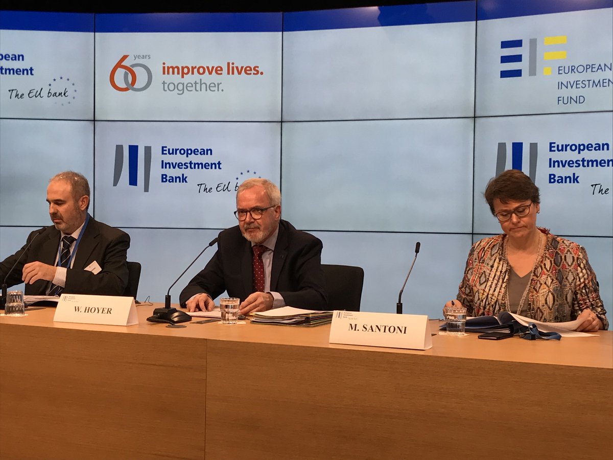 EIB's tweet photo. #EIB2017 Press Conference has just ended! Discover the impact of EIB Group operations in 2017 and our strategic outlook for 2018 https://t.co/dJ7Y3sdg5v https://t.co/RxG9zyhS8N