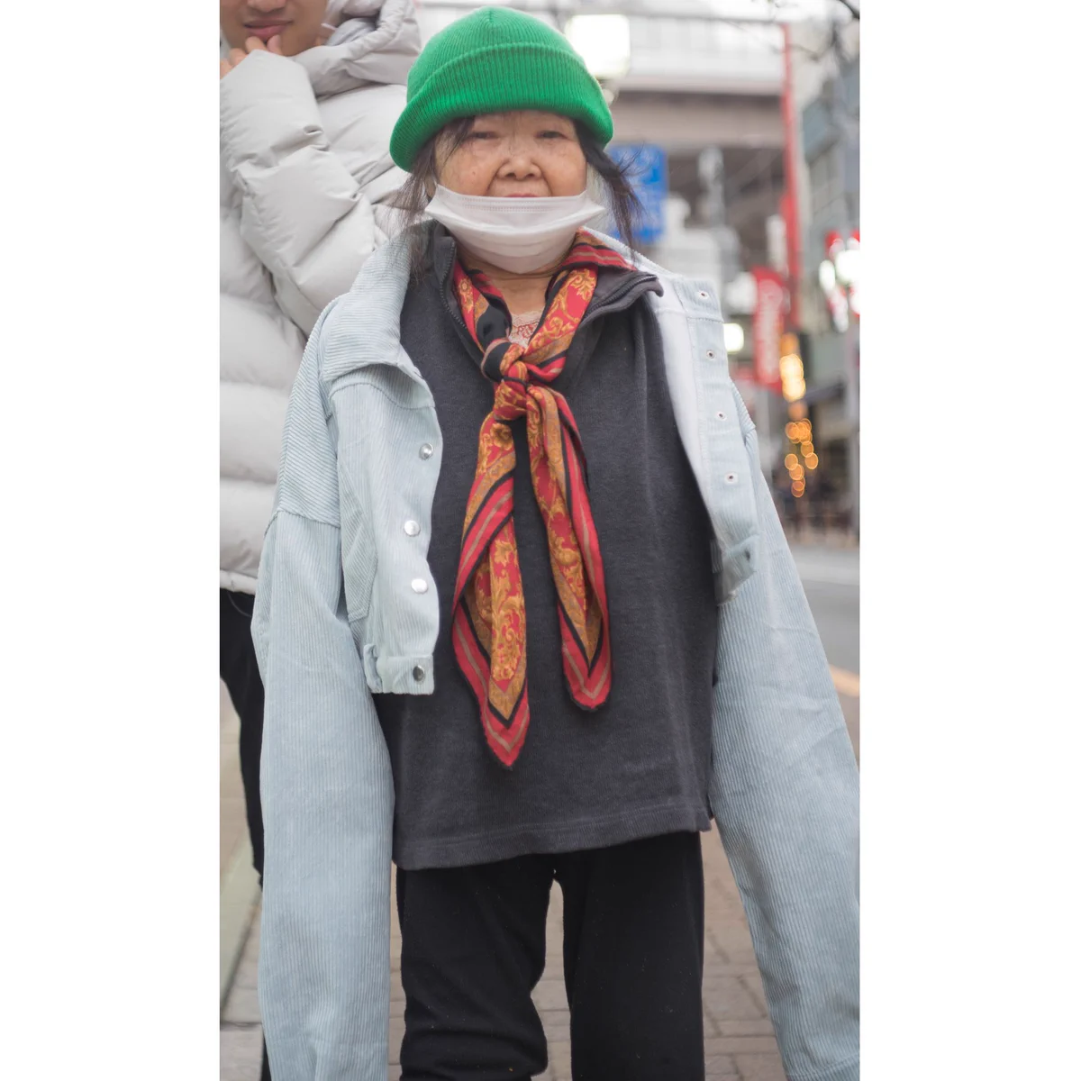 マジで誰？ファッション通販サイトが急に正体不明のお婆ちゃんを推すｗｗｗ