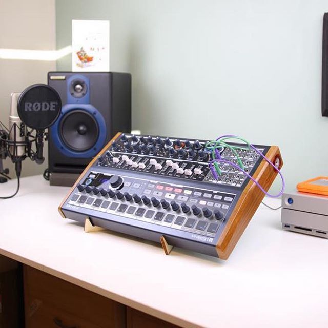 synthstand's tweet photo. Repost @bobeats
・・・
Been hard at work bringing you all the #MiniBrute2 and #MiniBruteS review as well as tomorrows comparison between the two. Also got a few sound demos coming. Thanks for all the support for these videos. Now I need to sleep. A lot!… https://t.co/LqAA1Fm8i7 https://t.co/fexwSEMFUd