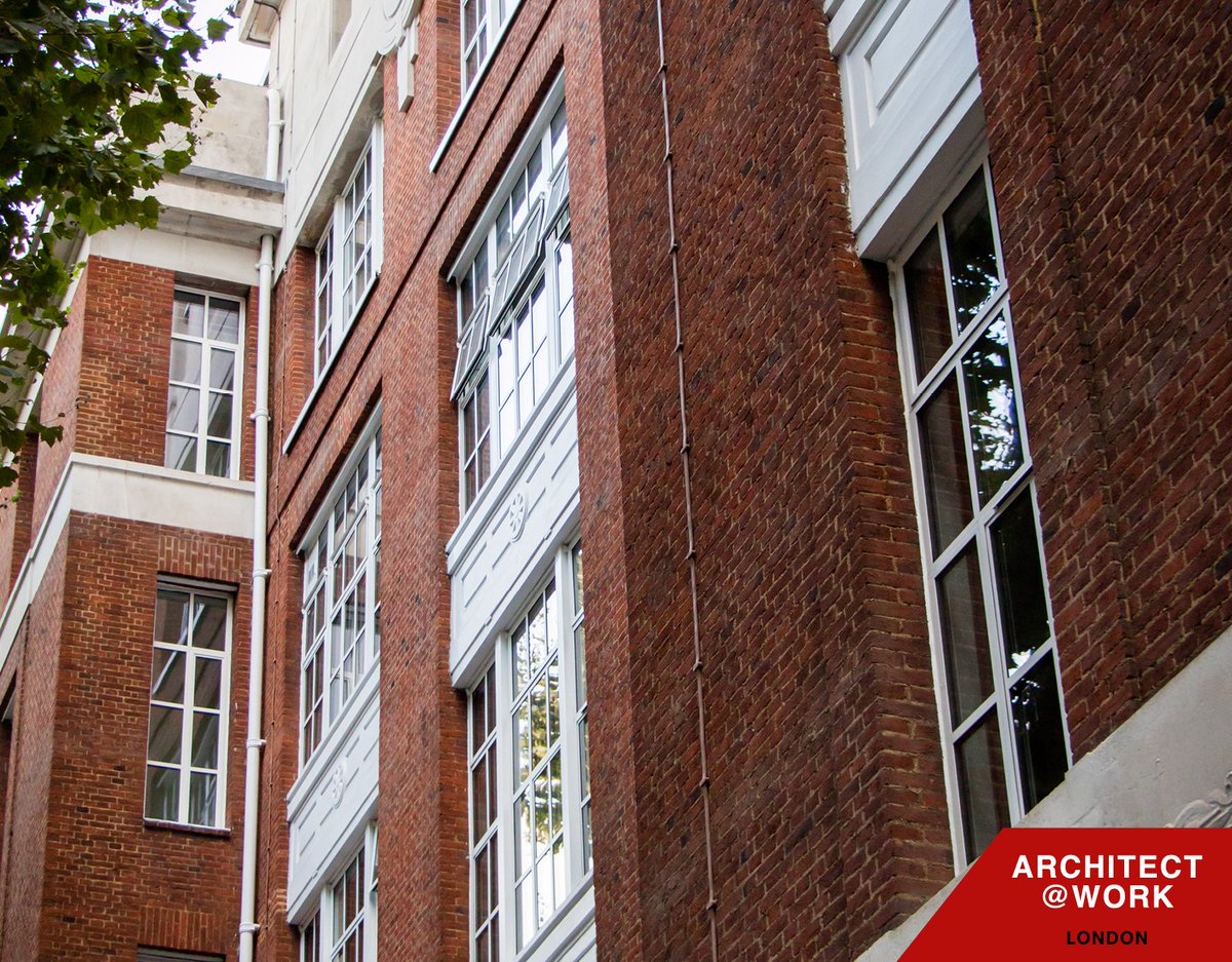 Ottostumm FerroFinestra W50TB Thermal Barrier steel system at the prestigious Robert Hooke Science Centre in London: the perfect harmony between the building’s original design code and the contemporary needs of comfort

#ArchitectatWorkLondon #AAW2018 #Ottostumm #Steelwindows