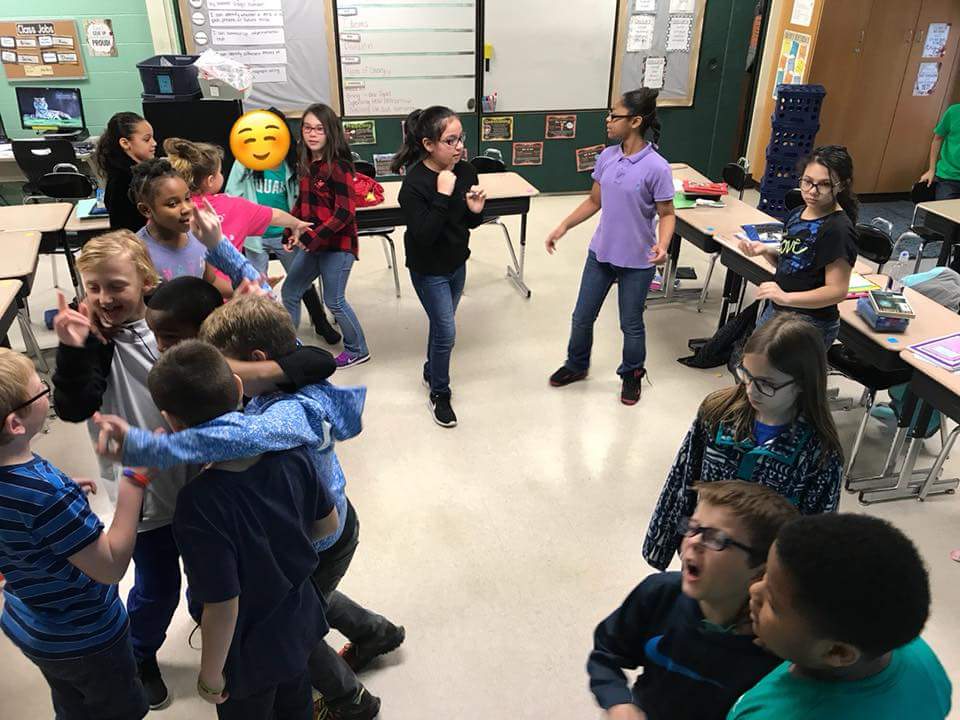 ccclippard's tweet photo. Ms. Bodenstein’s math class brought division to life when they practiced dividing themselves into groups! #ClippardCares https://t.co/1q7nQYVKAB