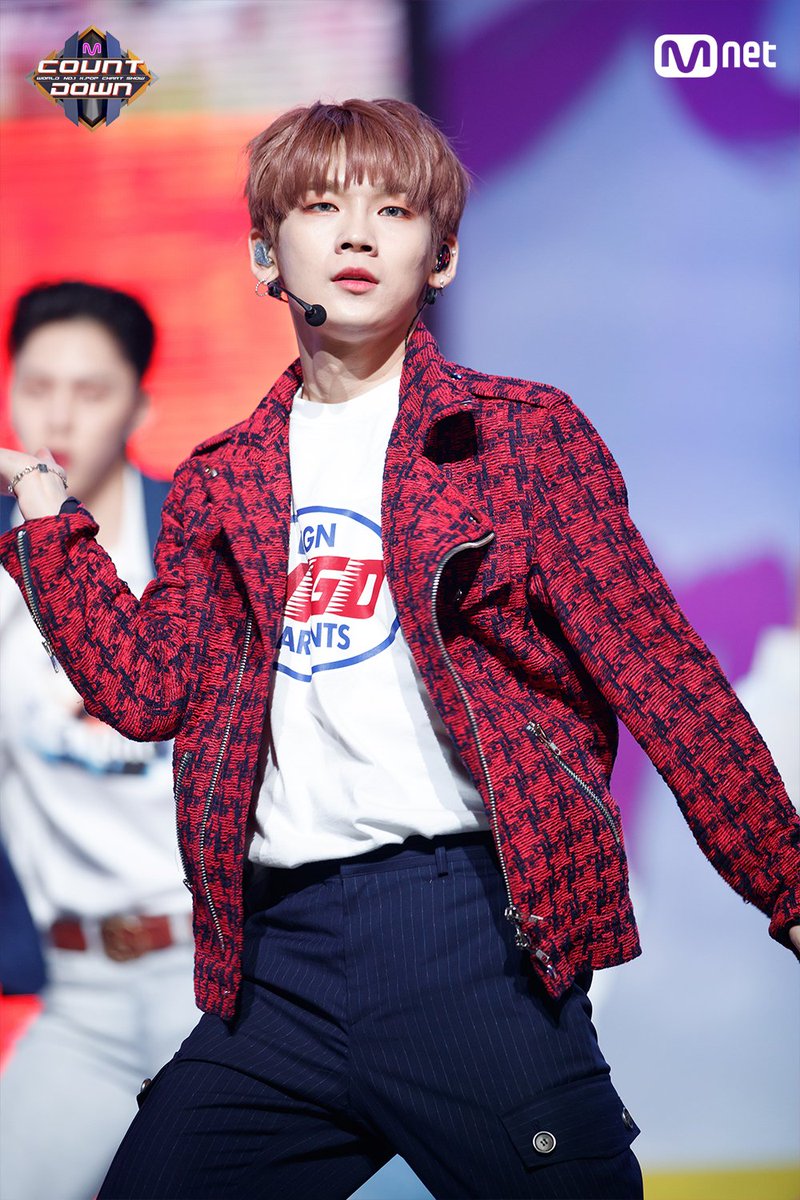 MnetMAMA's tweet photo. [#MCOUNTDOWN] Ep.554｜#JBJ - #MyFlower ♪
World No.1 KPOP Chart Show M COUNTDOWN #Mnet
▶ https://t.co/Kkj0vcxAOZ https://t.co/9nIS6ZYseY