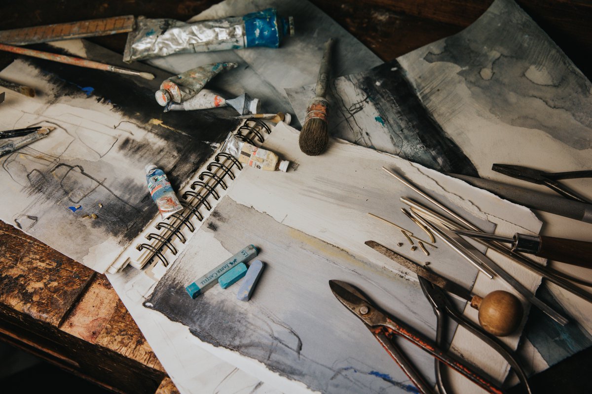 #toolsofthetrade We hope to see our studios littered with these once they're filled. Still time to apply for an artists' studio at our waterside warehouse near Falmouth: vasw.org.uk/jobs/new-artis… @FalmouthArt <a href="/VisualArtsSW/">Visual Arts South West</a> <a href="/CultivatorCorn/">Cultivator</a> <a href="/C365WhatsOn/">Cornwall 365 What's On</a>