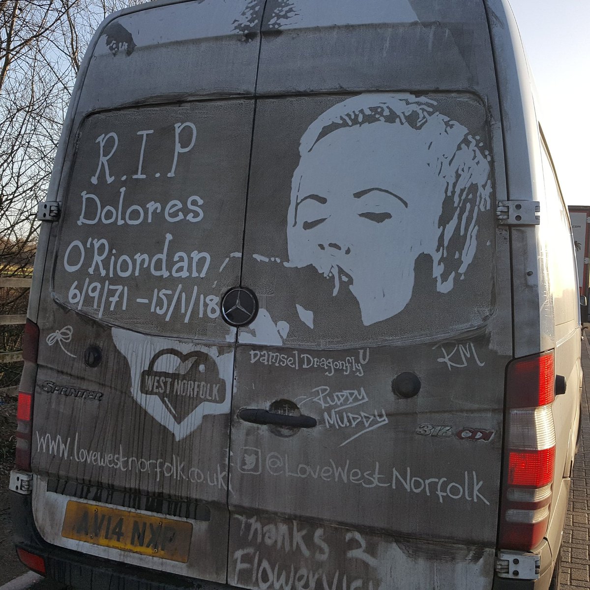 Morning <a href="/RealKenBruce/">Ken Bruce</a> and <a href="/matteveritt/">Matt Everitt</a> and all at <a href="/BBCRadio2/">BBC Radio 2</a> After hearing you talking about the sad loss of Dolores O'Riordan I thought you may appreciate the muddy van tribute done with the help of <a href="/DamselDragonfl1/">Damsel Dragonfly</a>