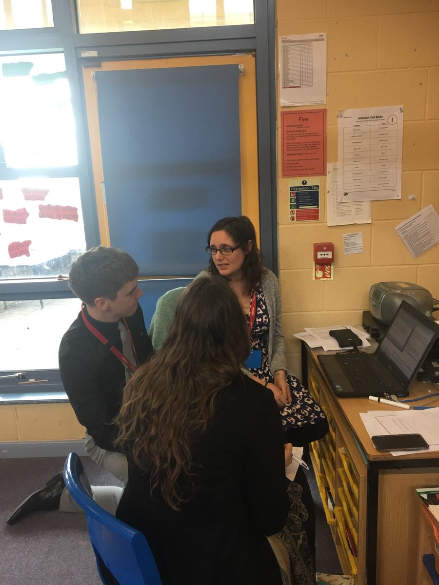 YDSPEandSport's tweet photo. #donaldson #collaboration #teaching&amp;learning Excellen teamwork on 6/7 humanities @YDSStDavids @YCroesgoch @ybd_stdavids @SolvaNews @broadhaven @daviddewisant https://t.co/7hCT34jHSR