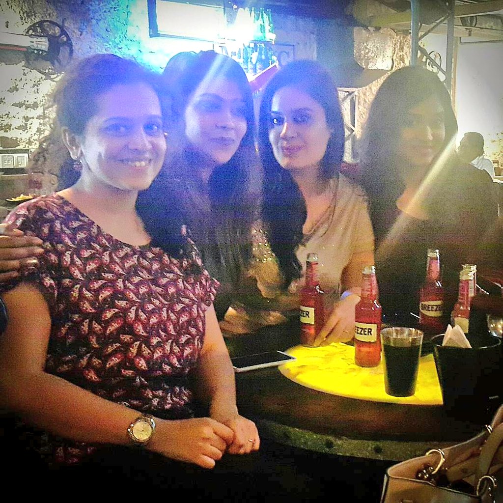 And our #favourite #girl returns from #London after long 😀
& old #friends meet to make #new #memories 😊❤
.
.
#somefriendships #buddies #mumbaigirl #partyshenanigans #mumbai #buds #cheers #love #life ❤