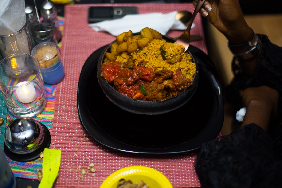 TheNerveAfrica's tweet photo. The Queen of soups, Rivers Native soup (we hear), Ofe Nsala, Banga soup & Rice, Efo Riro & Iyan and your favourite native meals are prepared by the best Chefs
@NativeTrayPH.
#freshmeals
#bestprices
#NativeTrayPH https://t.co/WXlzfXzZuH