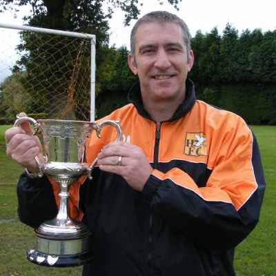 HawkenburyFc's tweet photo. This is the gaffer in 2010 and still loves it as much as he did then I’m sure all the players a thankful for what our management side do @HawkenburyFc #upthehawks @ManktelowPete https://t.co/MMYbiHPZgy