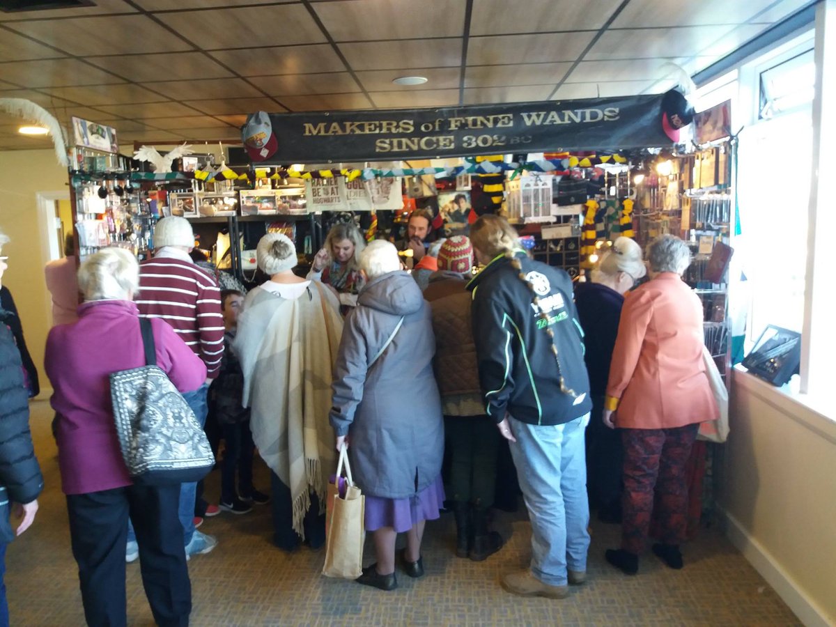 ShopForSomeUK's tweet image. Calling all exhibitors!
Both #MistletoeFairs and Basingstoke Christmas market are now ready to book! Go to cottageindustriesassociation.co.uk/show-dates