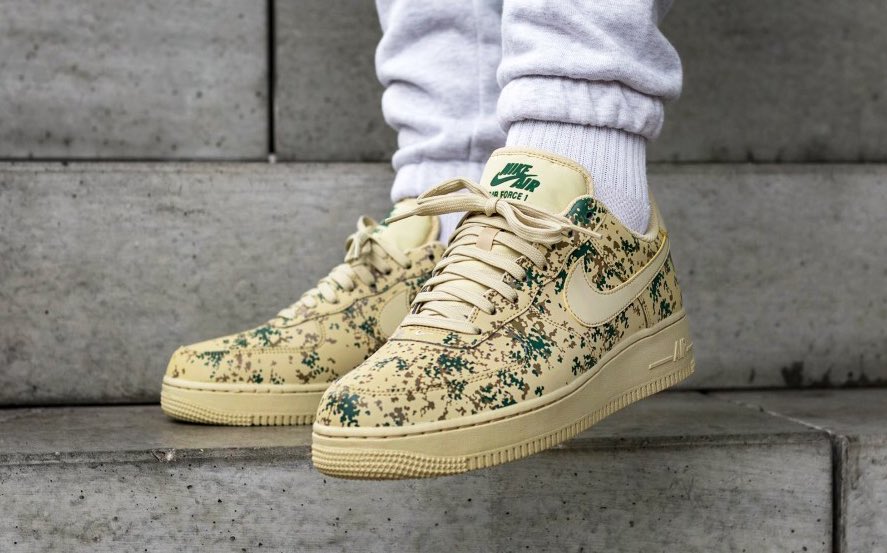 air force 1 low desert camo team gold