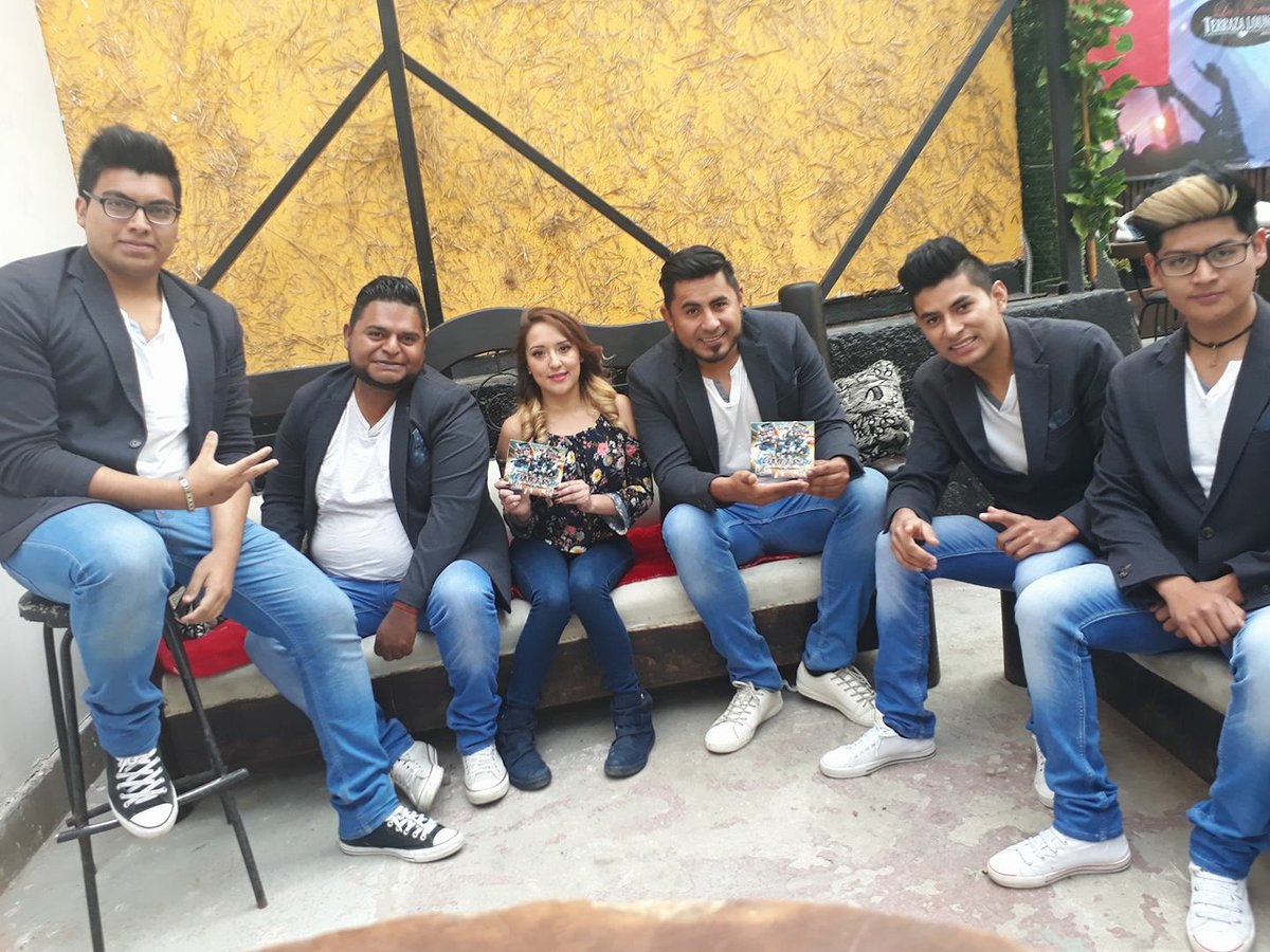 Banda_Tops tweet media