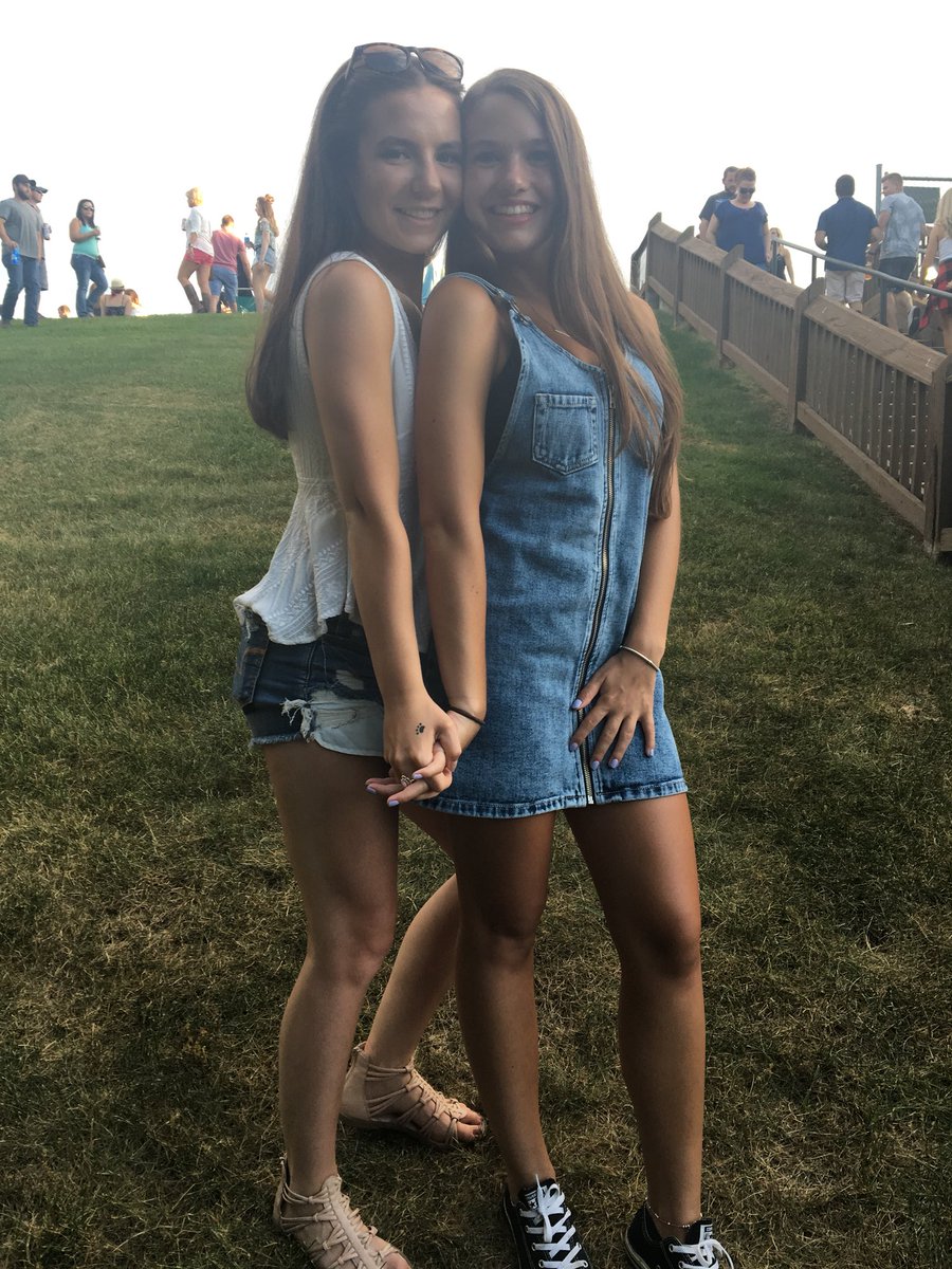 jesspalarchio's tweet photo. happy birthday you healthy 20 yr old!! can’t wait to legally hit the bars with ya in a year cuz💓🤩 have the best day!!! i love uuuu @mariegetzen https://t.co/ndJBZTMfcF