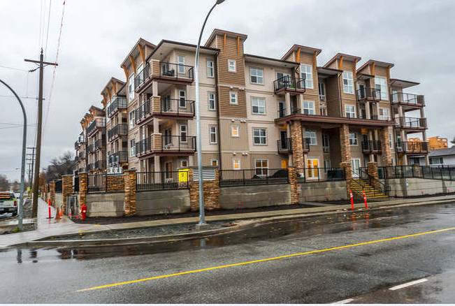 NaiGoddard's tweet photo. Looking to RENT in Langley? Brand New 2 bedrm 2 bath condo available Feb 1st. $1,750 per month, 853 sq.ft. Call Sandy McMorris today! 604-534-7974 ext 115
Need references and credit check. NO Smoking. #naideals #nairentals #nairocks https://t.co/QzLTLxcl7T