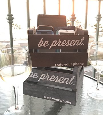 crateyourphone's tweet photo. Special sale on Amazon!! Buy one for you AND a friend. What a thoughtful Valentines Day gift!! FIll it with roses or candy.
#crateyourphone #bepresent #cellphoneaddiction
https://t.co/lN5IWoJfs5 https://t.co/elEuv8xlhA