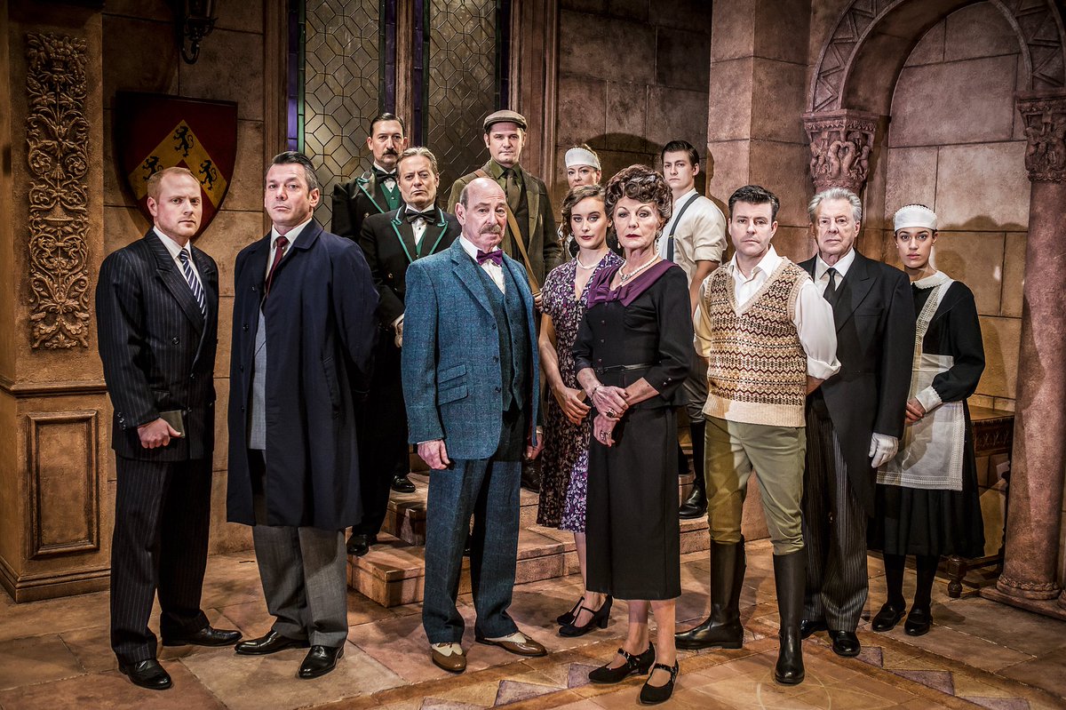 BKL_Productions's tweet photo. #FIRSTLOOK at our brand new #thriller #TheCaseOfTheFrightenedLady @RealGrayOBrien #RulaLenska &amp; #CharlieClements lead this star studded cast @TheatreWindsor until Saturday then on to @The_Churchill https://t.co/XhsvJm8sqK