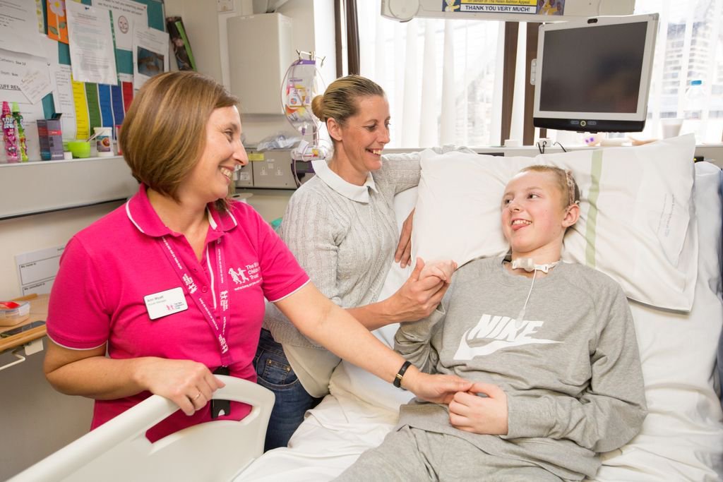 We help around 4,000 families every year be just minutes from their sick child’s hospital bedside. Tune in to #bbclifeline this Sunday at 3.15pm to see the impact our work has on those families.