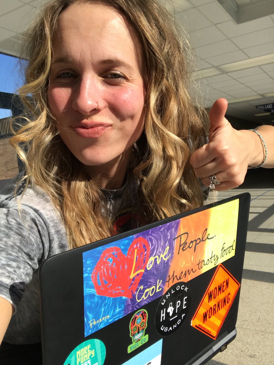 BrittonASmith's tweet photo. Highly recommend this hallway for getting your planning done #allthesun #almostmexico #teeshirtweather #googledocs #takeworkwith #havewheelychairwilltravel #glcsMS #planningperiod #ThankfulThursday #hacesol #hacecalor https://t.co/CYEvTFCPnG