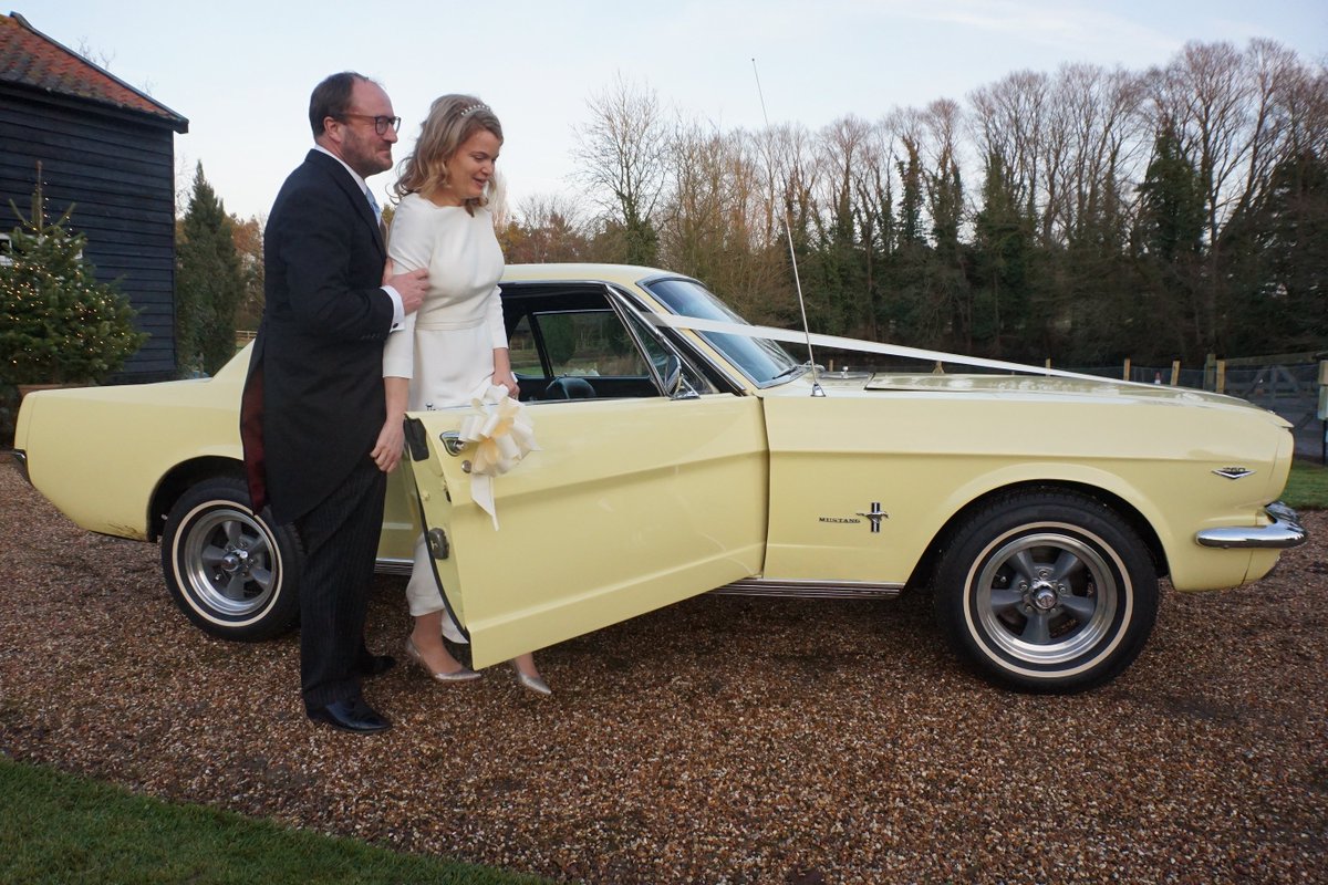 soclassic3968's tweet photo. Fabulous day for a very special couple !!  Many Congratulations Juliet &amp; Harry x https://t.co/AiT3CytQVZ