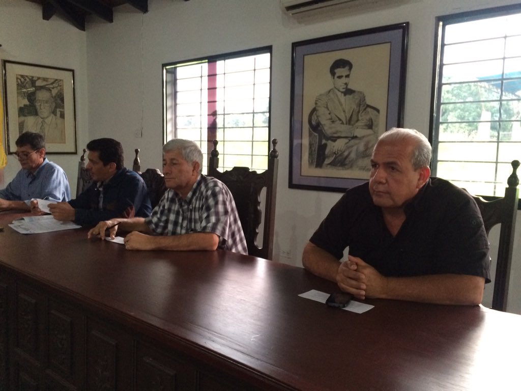 ConcejoMAA's tweet photo. Aprobada por unanimidad de la #Cámara observaciones realizadas por el #AlcaldeBolivariano Mezin Abou Assi @mezinpsuv sobre ordenanza de #TasasAdministrativas https://t.co/pZrHRCy0Iw