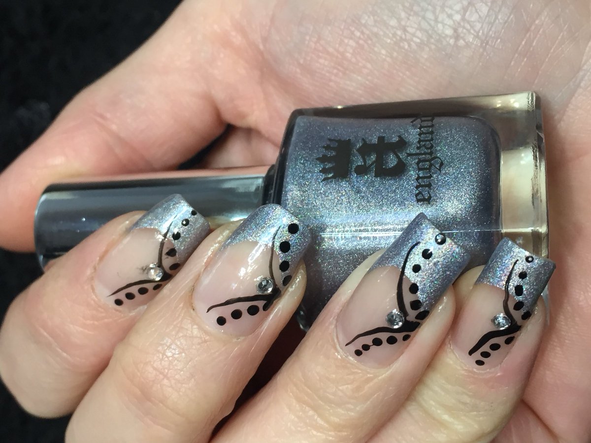 nailsbylyn's tweet photo. @aenglandtweets carnation lily lily rose from @MeeBoxTweets Dec. #nailsbylyn #nalanails #nailart #meebox #naturalnails #holo https://t.co/mKAfMlApWw