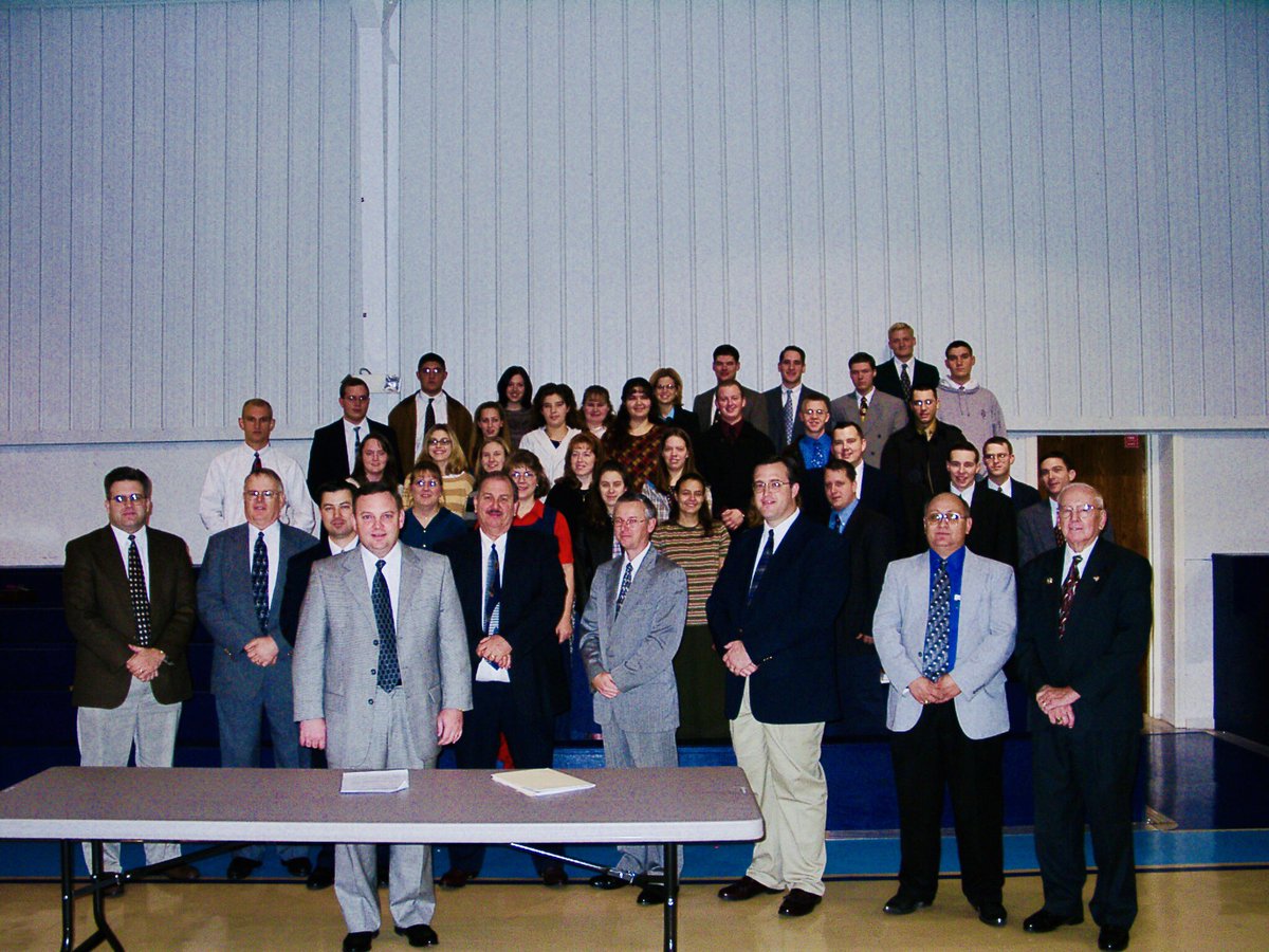 CommonwealthB's tweet photo. THROWBACK THURSDAY - These were exciting days for our college when we purchased the property on Versailles Rd. Do you recognize anyone? #CBCthrowback https://t.co/On3rHGujY5