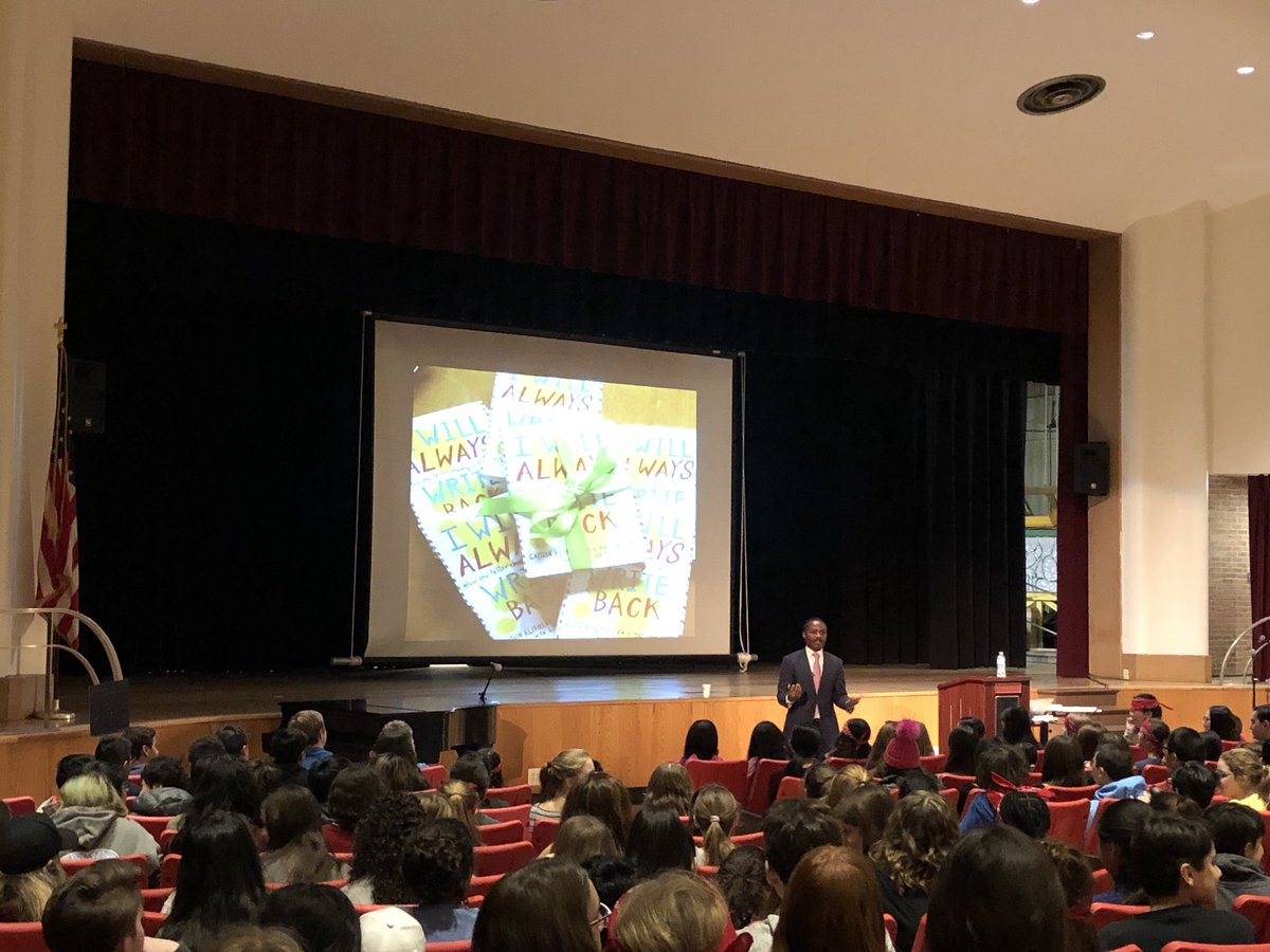 PincusMichael's tweet photo. Awesome to have @MartinGanda at SMS for Human Rights Day.   #scarsdalemspride #iwillalwayswriteback https://t.co/UO4HPs4kPG