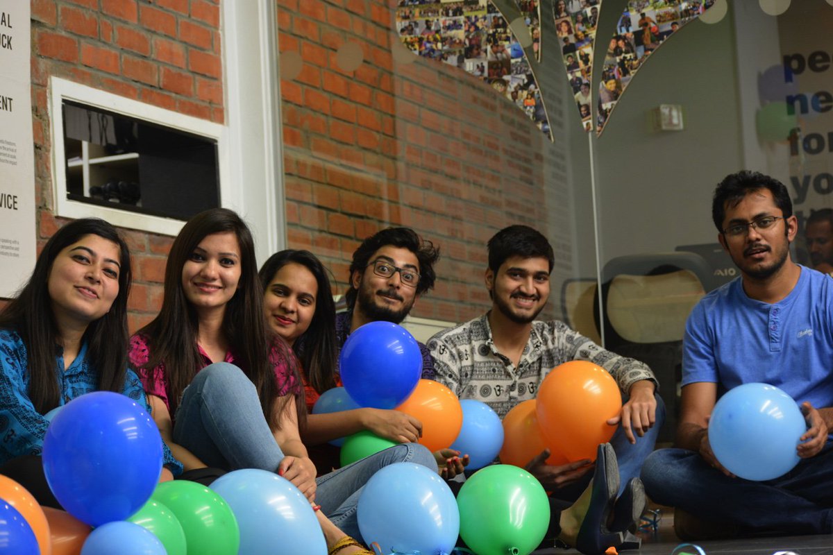SuboSrivastava's tweet photo. 📷 #SprinklrSpiritDay #BangloreOffice #Sprinklrites #Sprinklrlife #LifeAtSprinklr
#ASKO @Sprinklr @JoinSprinklr https://t.co/ylLb9r3sTF