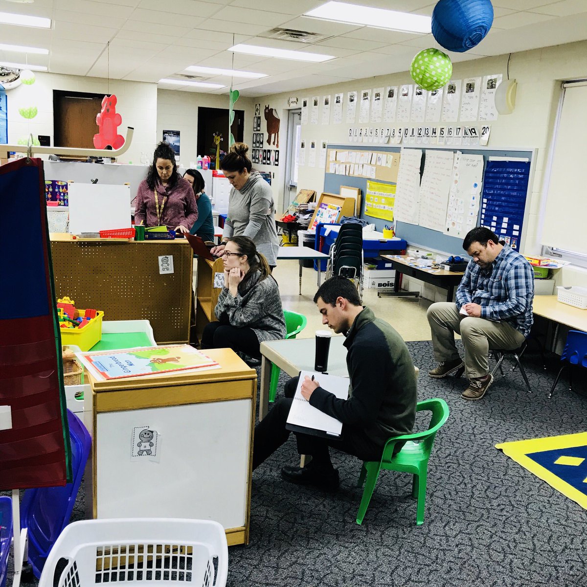 McGrathEagle6's tweet image. K-2 Literacy Lab Classroom at @ih_jaguars: 10 teachers and 30 students committed to getting better for themselves and each other #labclass #earlylit #pd #OtherPeopleMatter #WeAreGB @GBCSBobcats
