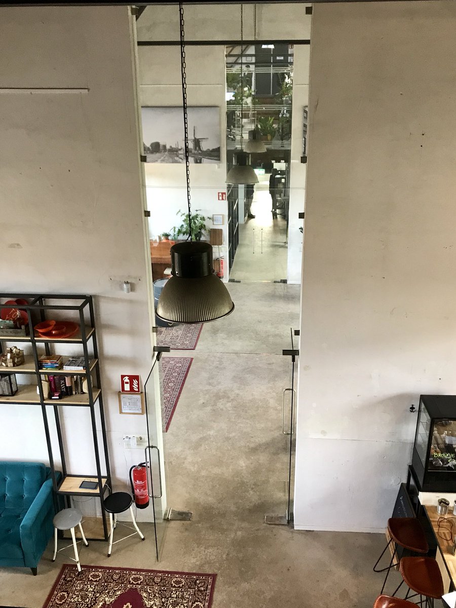 Vandaag leren we met de <a href="/HVernieuwers/">HollandseVernieuwers</a> alles over #beslissen en #ondernemerschap in de #kinderopvang bij de <a href="/GASFabriek072/">GAS!Fabriek</a>. We voelen ons hier helemaal thuis ‘-)