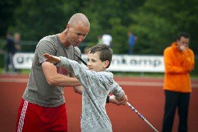 avoorsportkader's tweet image. 7 februari vindt de scholing trainen van jongeren met autisme in Arnhem plaats! Er zijn nog een aantal plekken vrij, dus schrijf je in via bit.ly/2ringA6  #sportkader #trainer #autisme