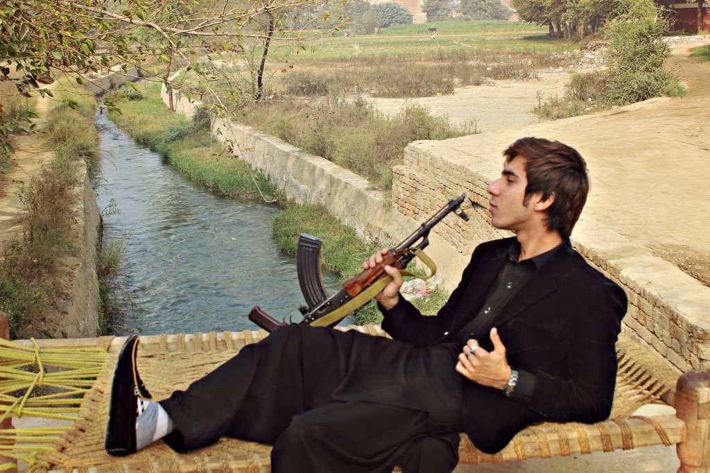 officialJb007's tweet photo. Pa Zra Rogh Da Muhobbat Dardona Sa Pejani 
Mato Bangro Ta Kho Godar Ke Lewani Odregi. https://t.co/IssZgVXBPr
