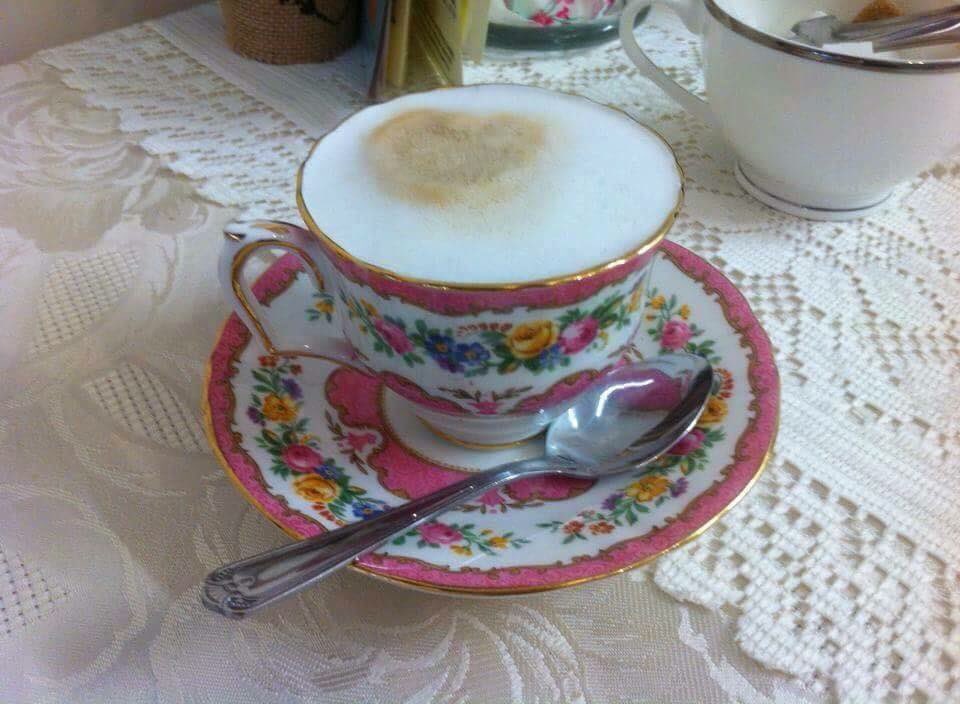 occasionstr's tweet photo. #hot #chocolate #cappuccino #TeaParty #tea #vintage finest bone china 😍 a little bit of warmth on a cold January day https://t.co/cnNYrBnU6f