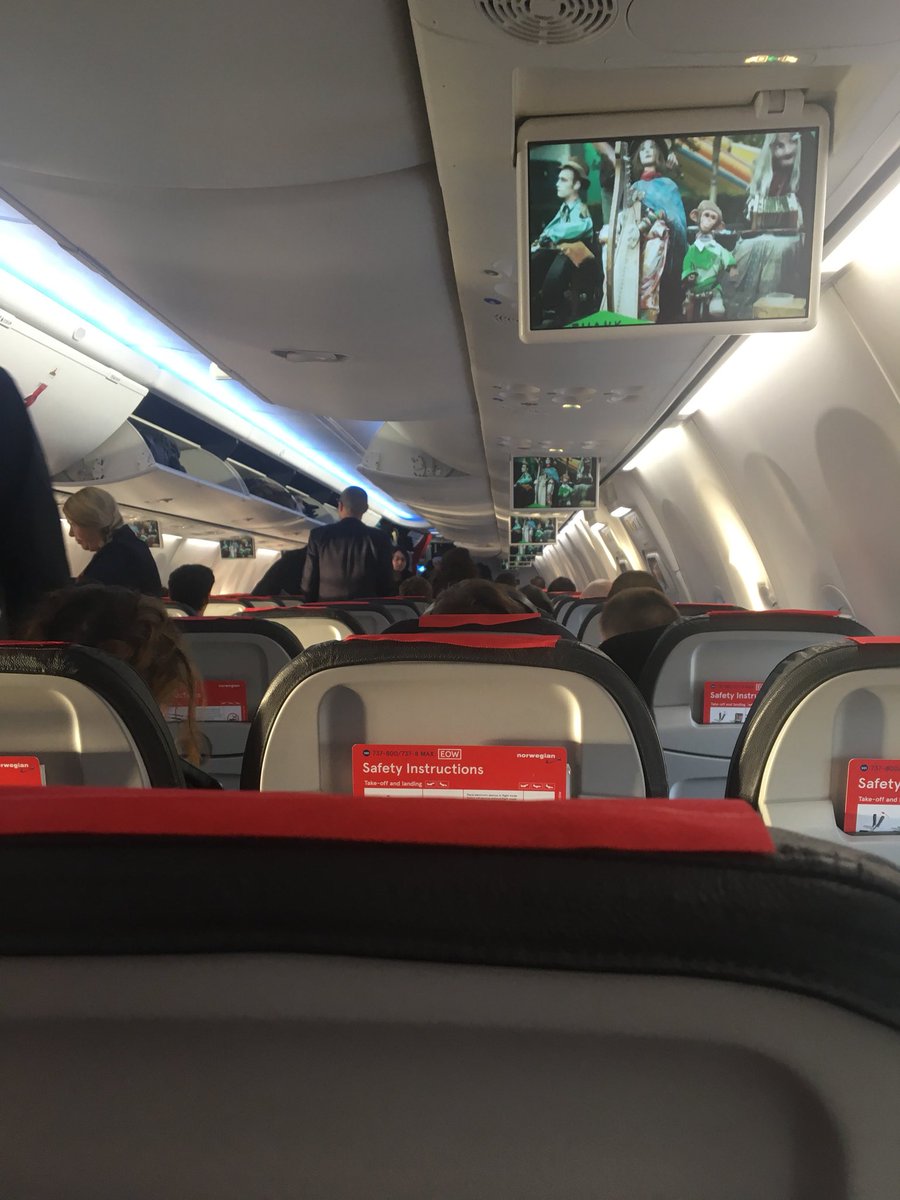 hugoatlantis411's tweet image. Off to Americur with @Fly_Norwegian HWFG @johnmcgrath__  #YBROnTour #RedBackpack