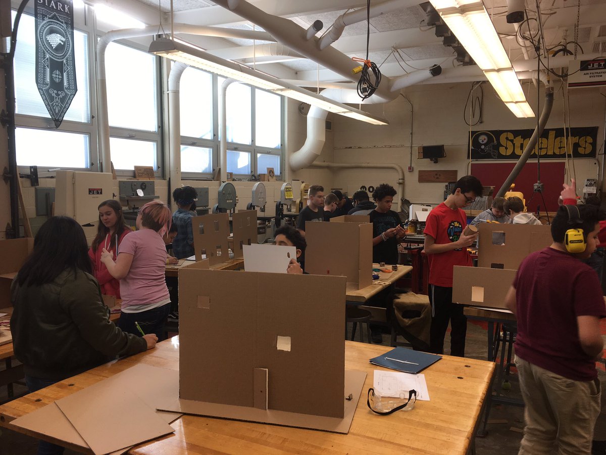 BTiYS's tweet photo. 7th gd. Design and Modeling students building Tiny Houses in Mr. Starkey's class. @ButlerTech https://t.co/52jKCH4esf
