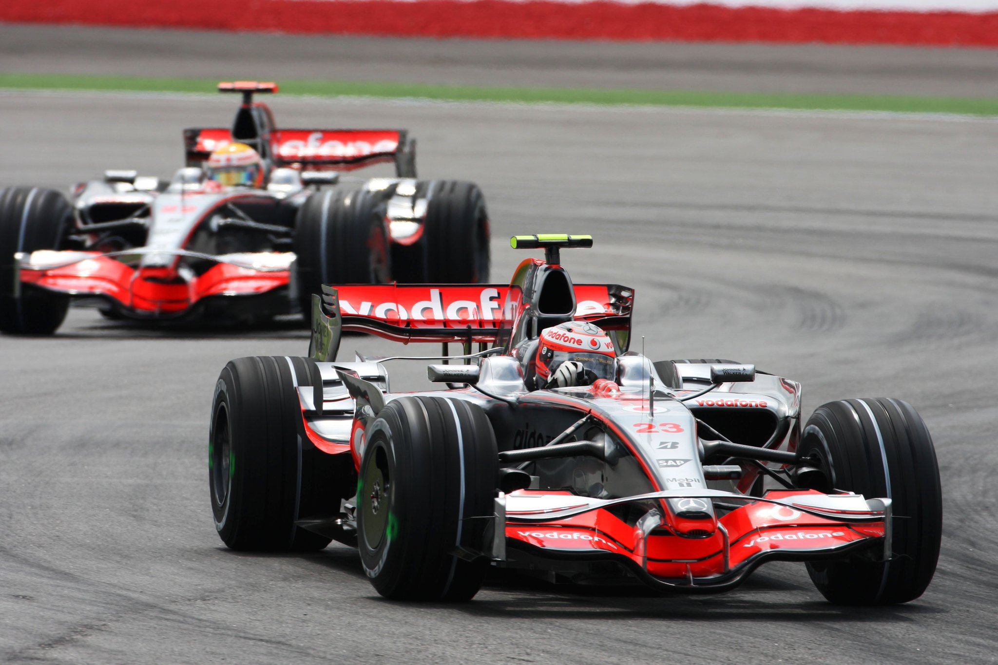 再値下げ！McLaren MP4/23 2008 Lewis Hamilton McLaren MP4-23 - Wikipedia