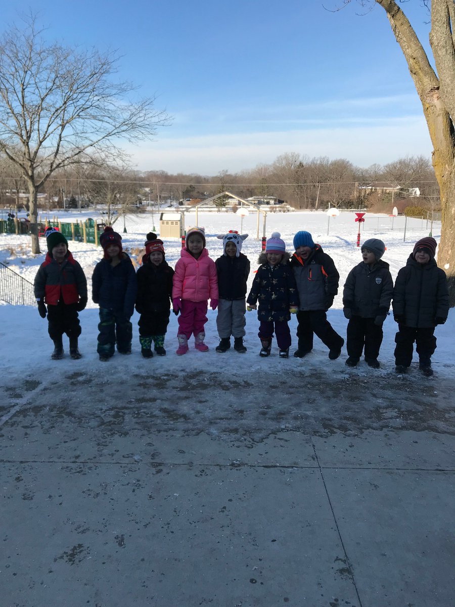 MrsMiller103's tweet photo. Snow much fun sledding ⛄️❄️ https://t.co/LeTCpreboK