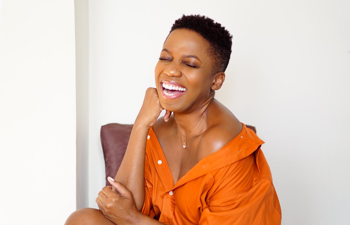economyofstyle's tweet image. Counting down to 40 and feeling more fabulous than ever thanks to my new and improved skincare routine. Get a step-by-step tutorial (with before-and-after shots): bit.ly/2DirTM3 #yourultimateself #yourfix #ad