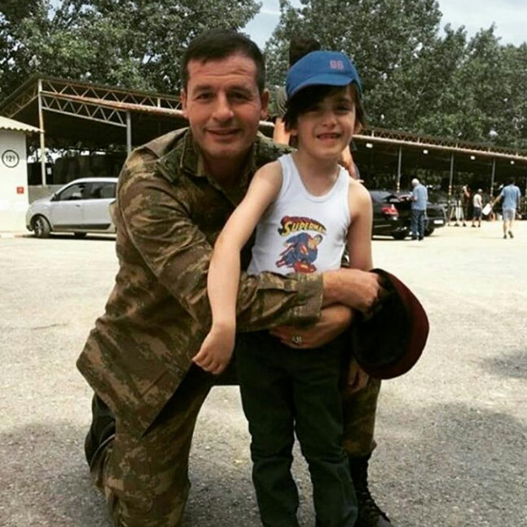 evalKayan's tweet photo. Bu ne Tatlılık 😍
#Nihataltınkaya #Erdemyarbay #Söz https://t.co/dX6lp1PgJA