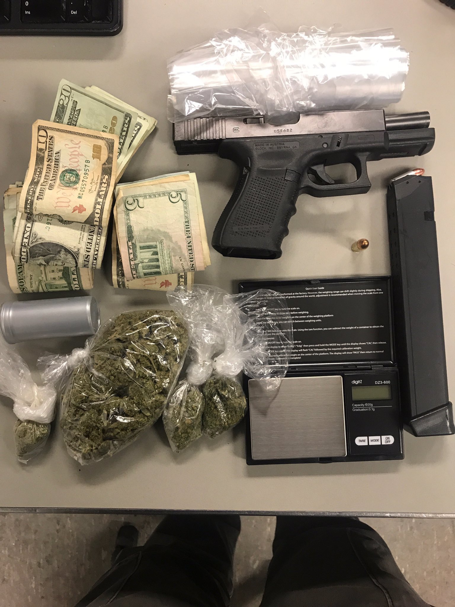 DT1_74YXUAMc1Gs.jpg:large