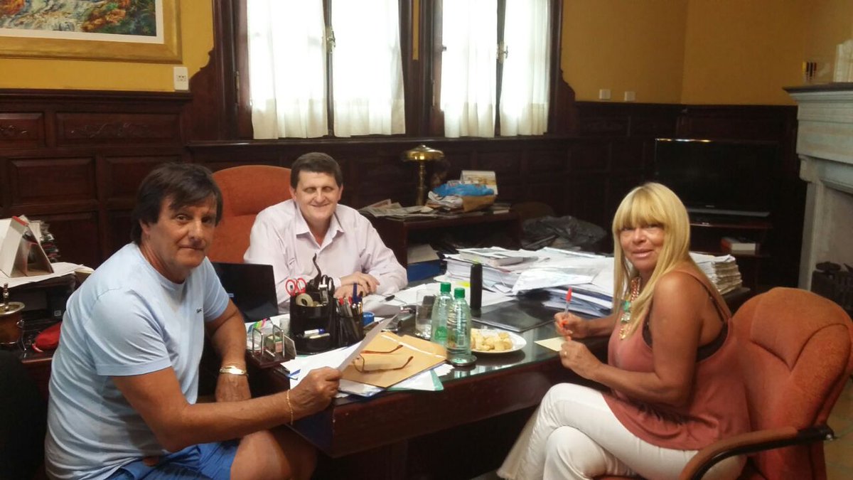 Continuamos trabajando para el bienestar de los colegas misioneros! Queremos incremento en blanco desde febrero! <a href="/udpm_misiones/">UDPM</a> presenta iniciativas en Hacienda <a href="/adolfosafran/">Adolfo Safrán</a> gracias x el respeto interinstitucional  <a href="/grillo141/">Ruben Dario</a> <a href="/mestigarribia/">Mónica Estigarribia</a> <a href="/RosanaL42787234/">Rosana Lopez</a> <a href="/marianosolonesk/">Mariano Soloneski</a>