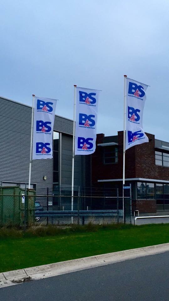 Actie!!

6 stuks Baniervlaggen / Vlaggen 
100cm x 300cm full colour geprint 
Totaalprijs € 155,- excl.btw inclusief verzending