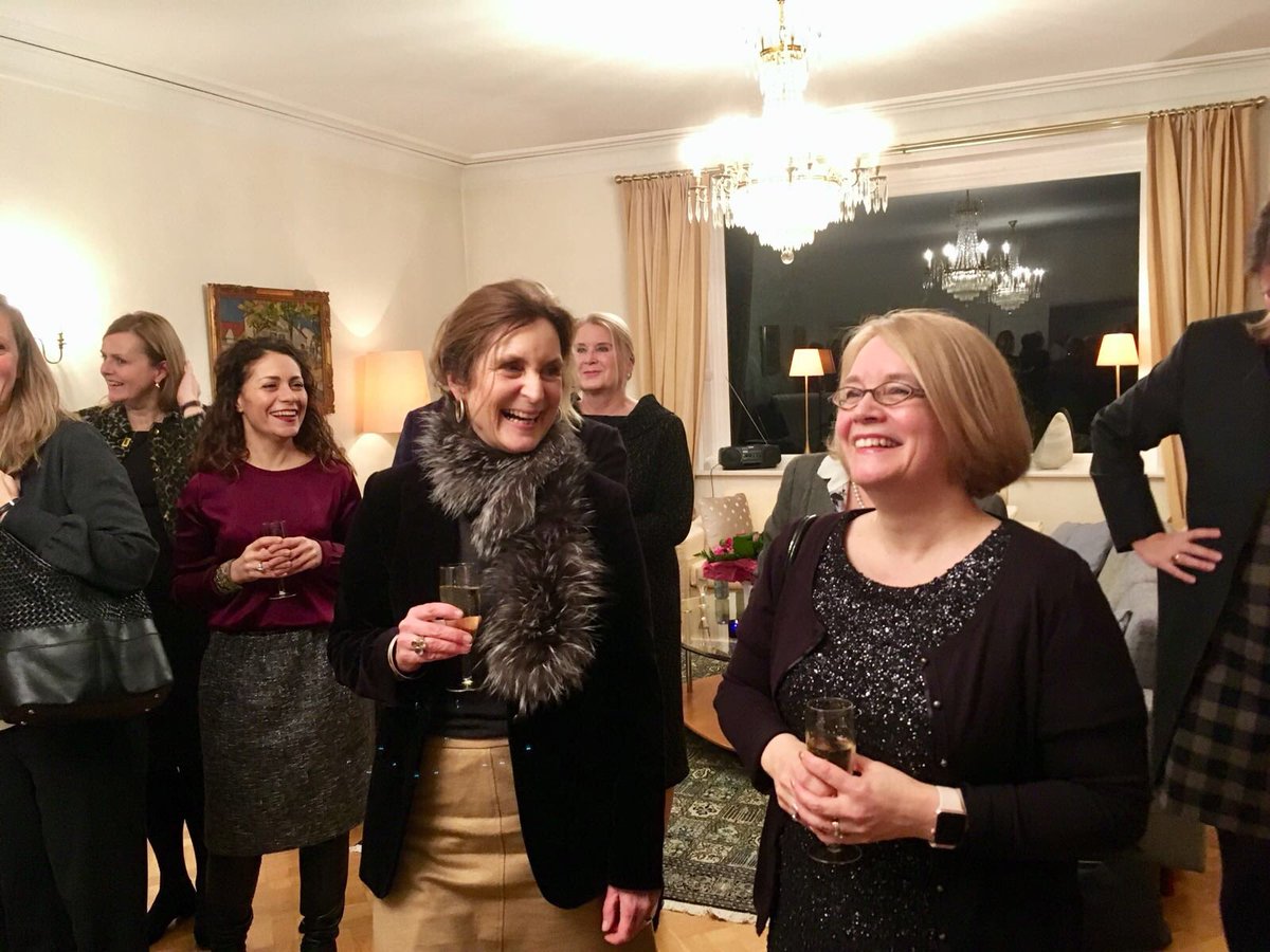 EU2019FI's tweet image. Promising start for 2018:  @MarjaRislakki launching the womens’ network event last night, house filled with amazing ladies who shape the future of #EU. Thank you all for coming and let’s keep active! 
#coremer #powerladies #womenpower