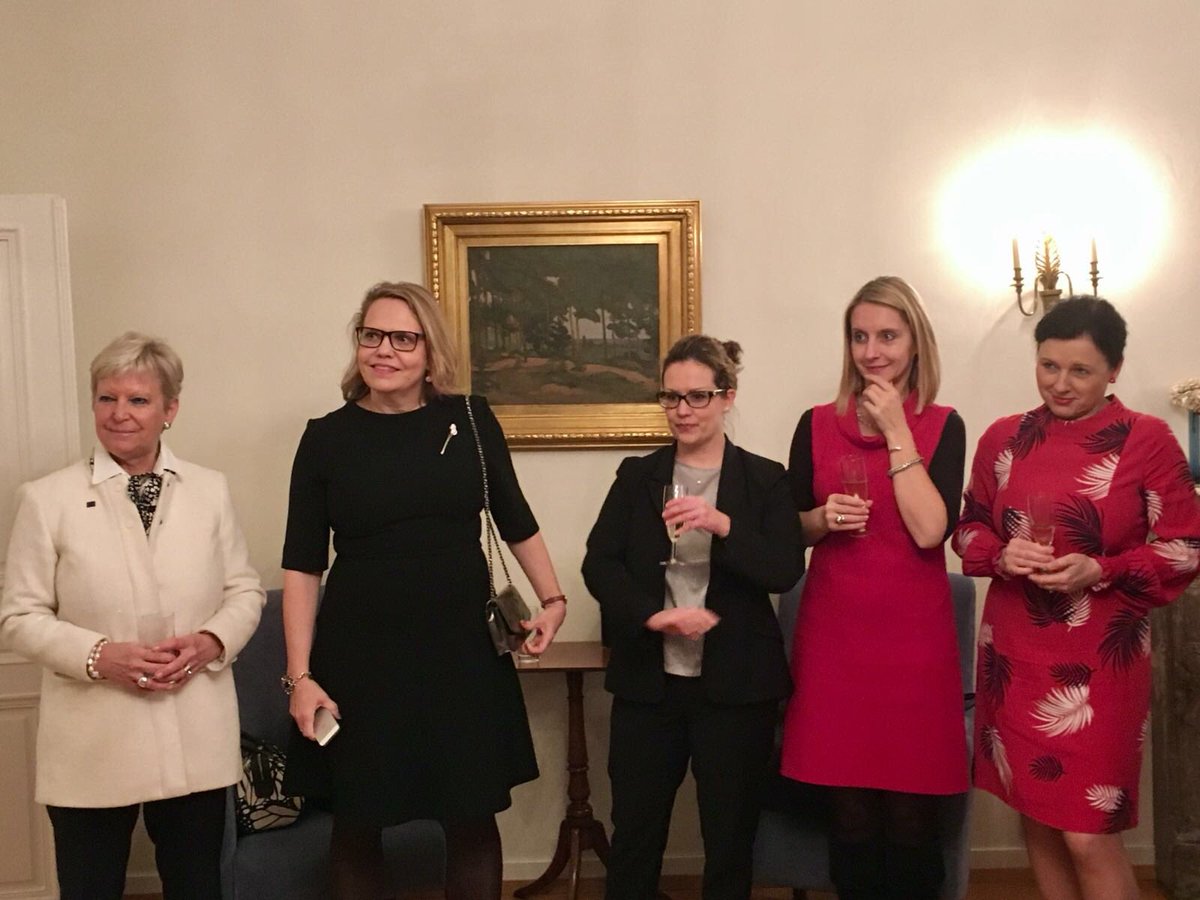 EU2019FI's tweet image. Promising start for 2018:  @MarjaRislakki launching the womens’ network event last night, house filled with amazing ladies who shape the future of #EU. Thank you all for coming and let’s keep active! 
#coremer #powerladies #womenpower