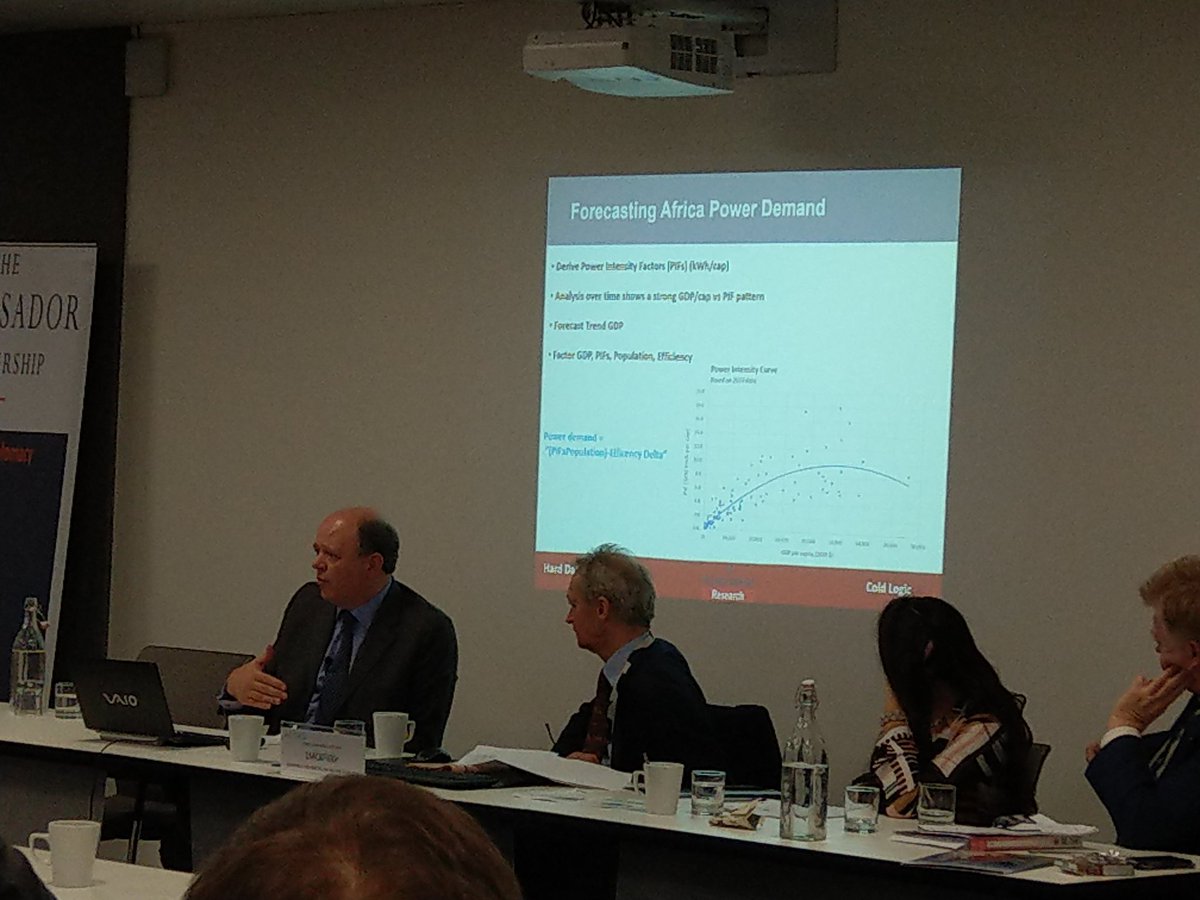 ambassadorllp's tweet photo. Prof. Gav Don of @NewsBase now speaking at the @DXCTechnology #expertthinking session. What will happen to the demand for #energy in #Africa #politicalrisk https://t.co/Dm6DS2DWd0
