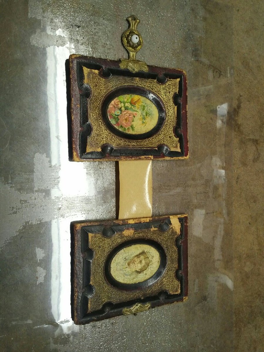 HVCBooks's tweet image. Beautiful #family #photo #album complete with tintypes 

#restored and ready to go 

#books #bindery #bookbinders #bookbinding